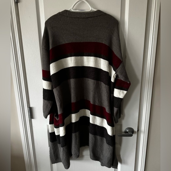 Plus Size Lily Morgan Long Cardigan - Picture 2 of 4